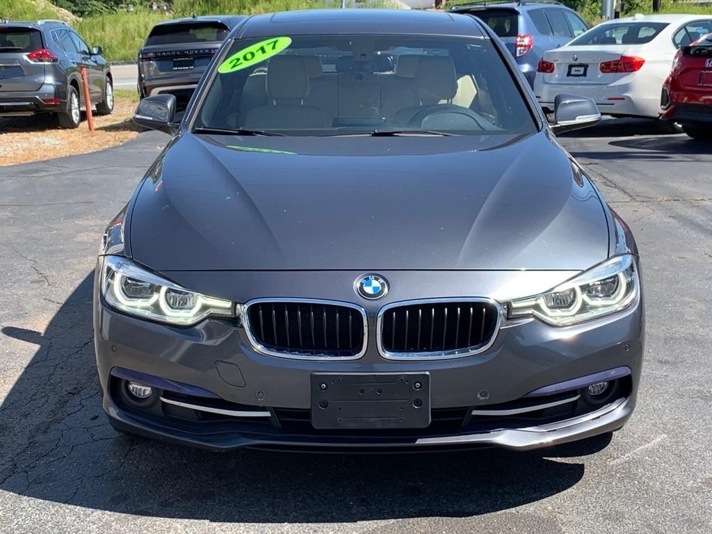 BMW 3-Series 330i xDrive SULEV Sedan 2017
