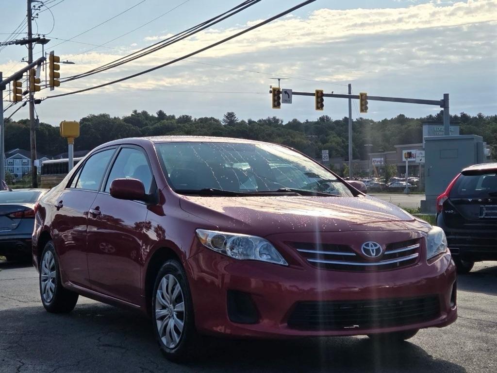 Toyota Corolla LE 4-Speed AT 2013