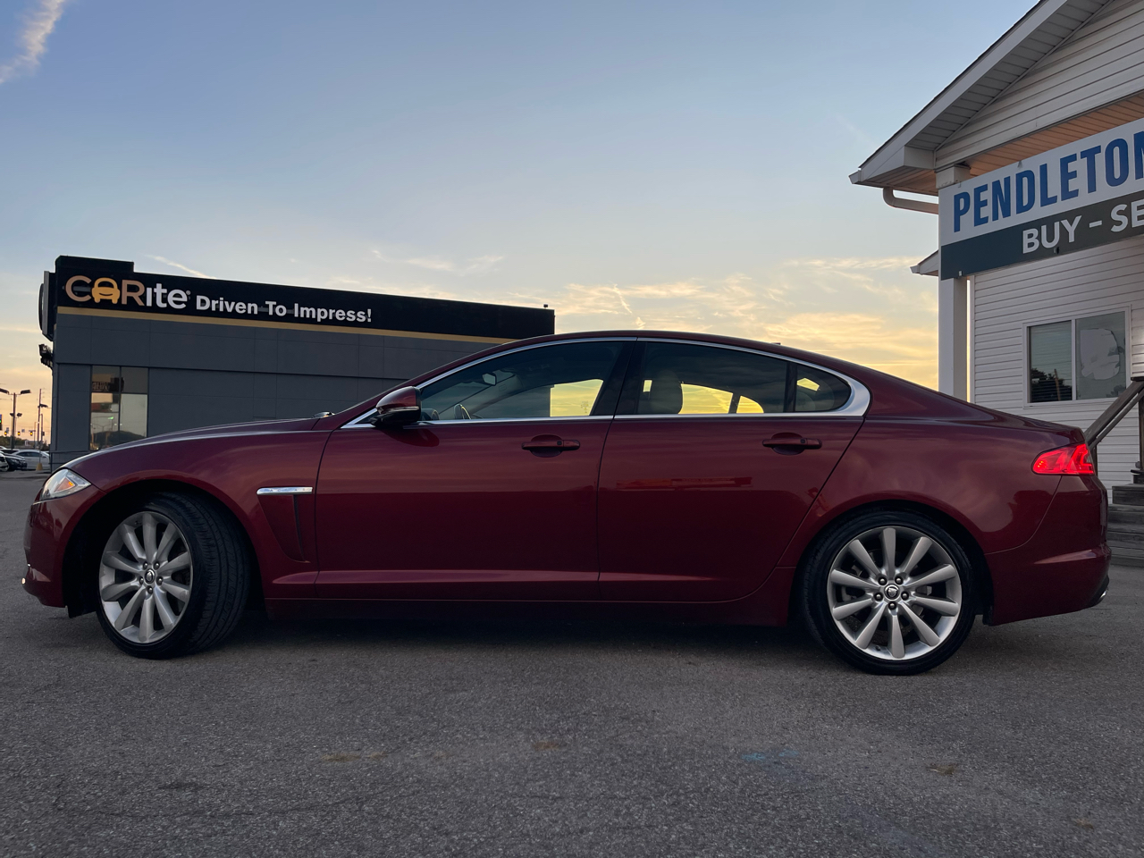 Jaguar XF-Series XF 3.0L V6 SC AWD 2013