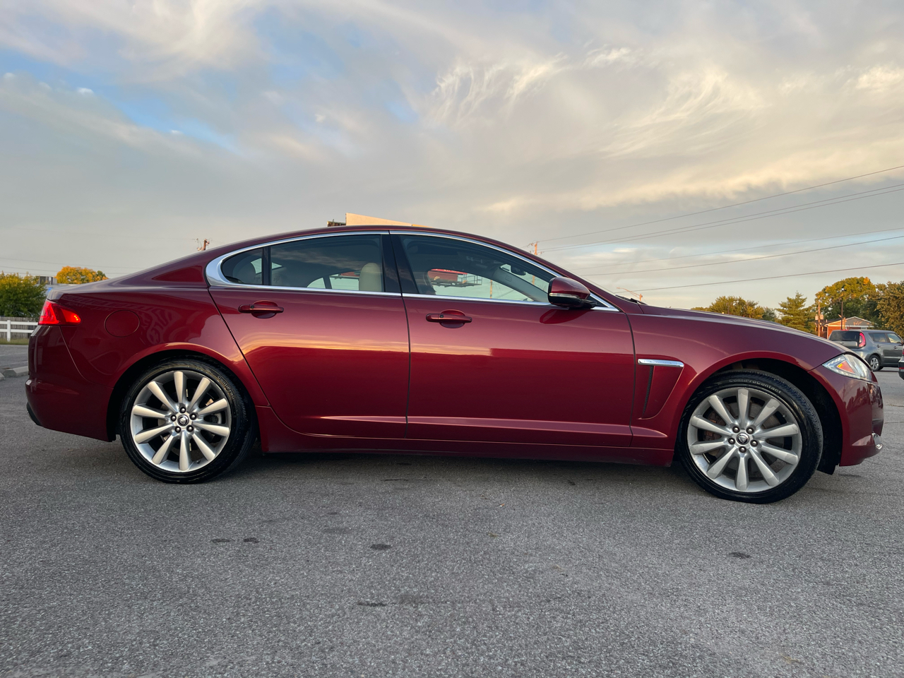 Jaguar XF-Series XF 3.0L V6 SC AWD 2013