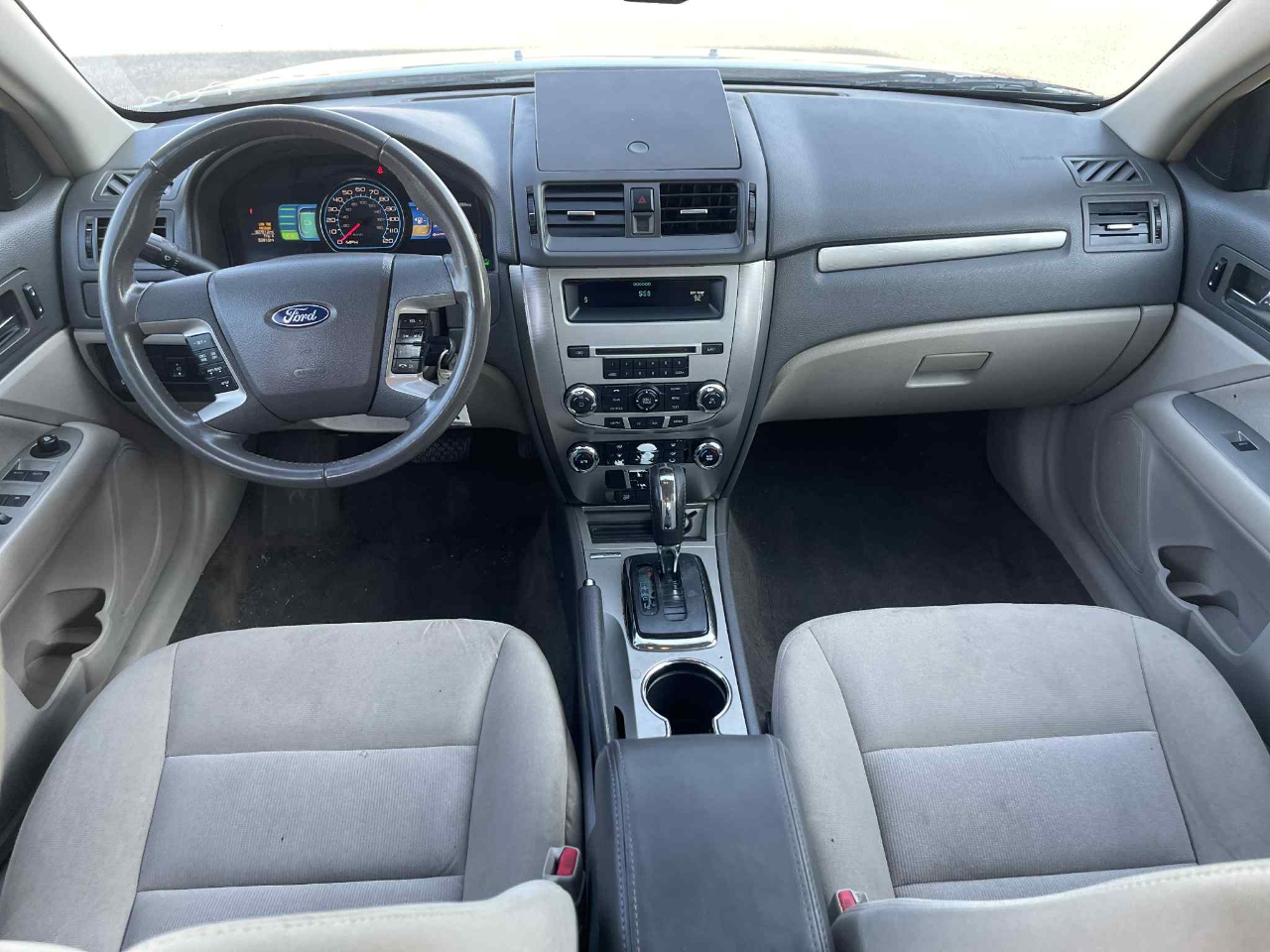 Ford Fusion Hybrid Sedan 2011