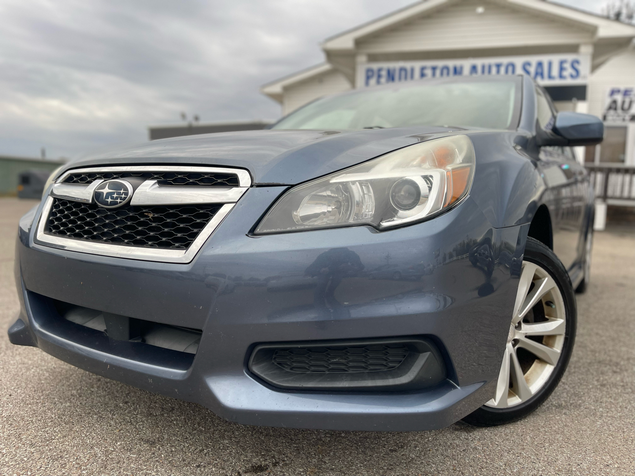 Subaru Legacy 2.5i Premium 2013