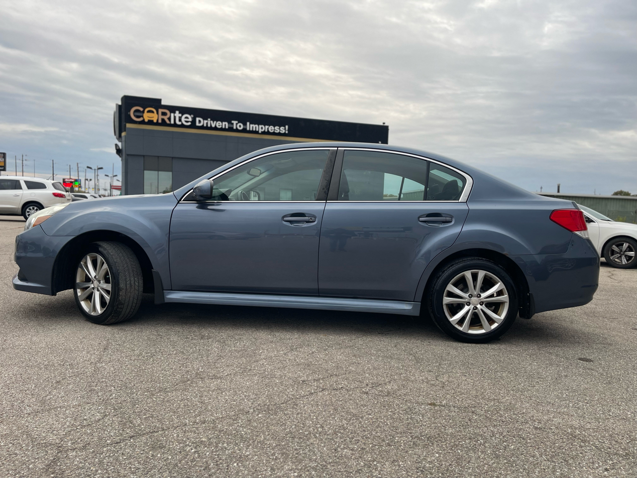 Subaru Legacy 2.5i Premium 2013