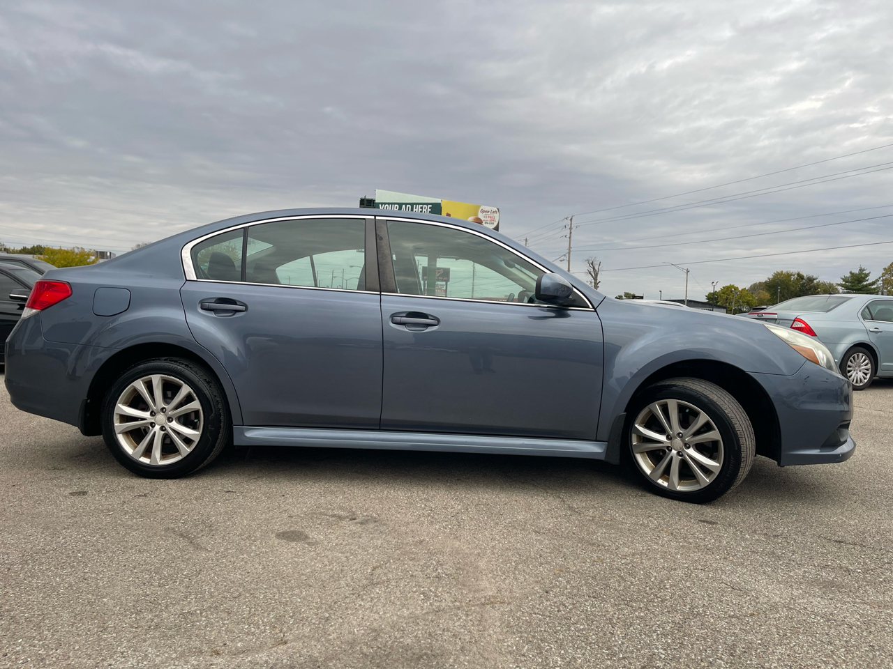 Subaru Legacy 2.5i Premium 2013