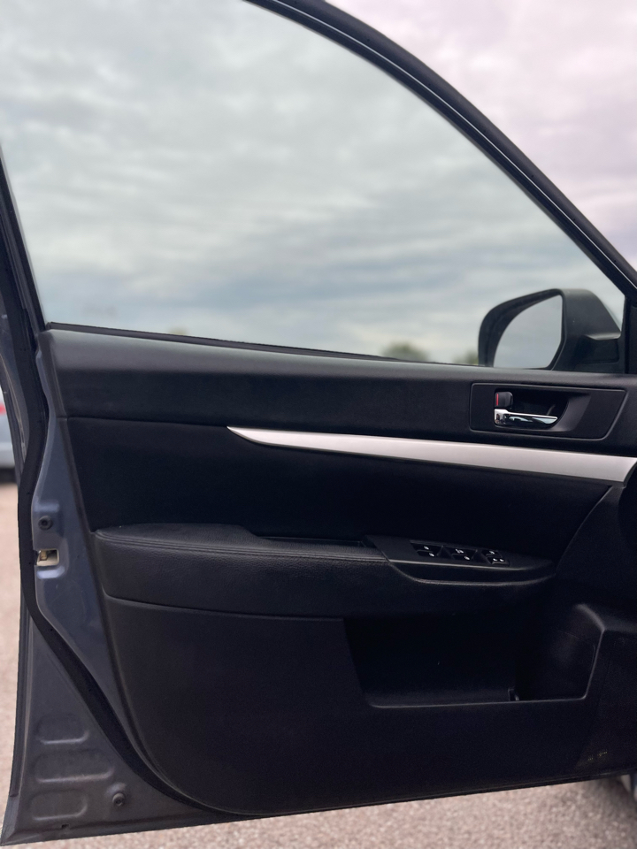 Subaru Legacy 2.5i Premium 2013