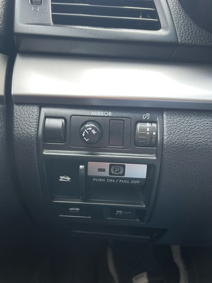 Subaru Legacy 2.5i Premium 2013