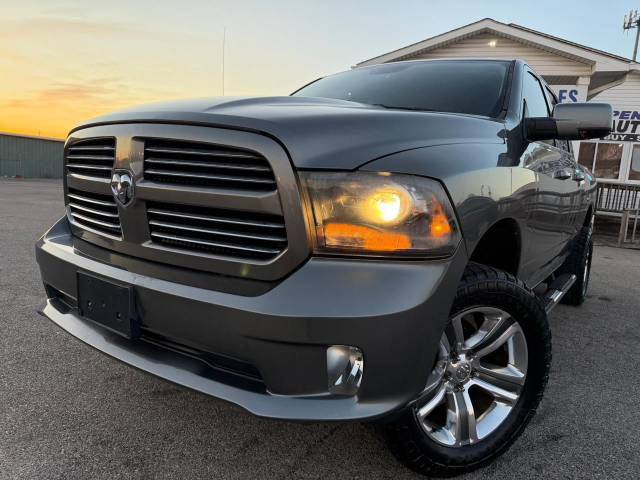 2013 RAM 1500 4WD Crew Cab 149" Big Horn