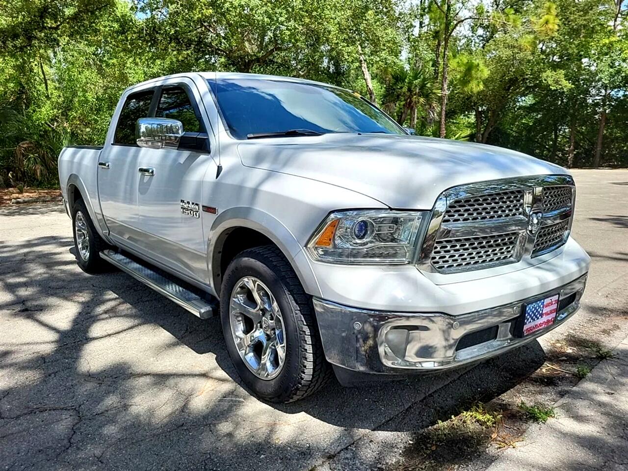 2016 Ram 1500 Laramie photo 2