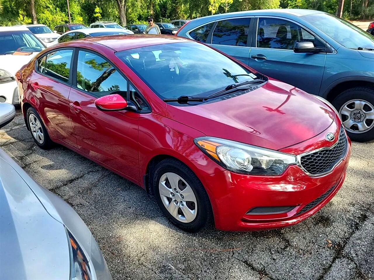 2016 Kia Forte LX photo 2