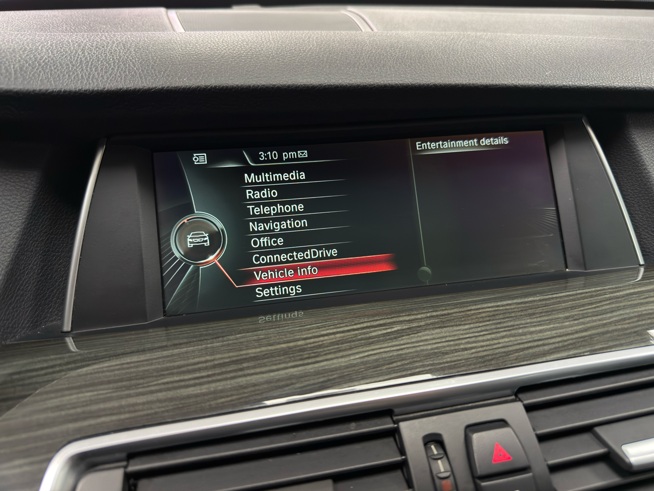 BMW 5-Series Gran Turismo 535xi GT 2014