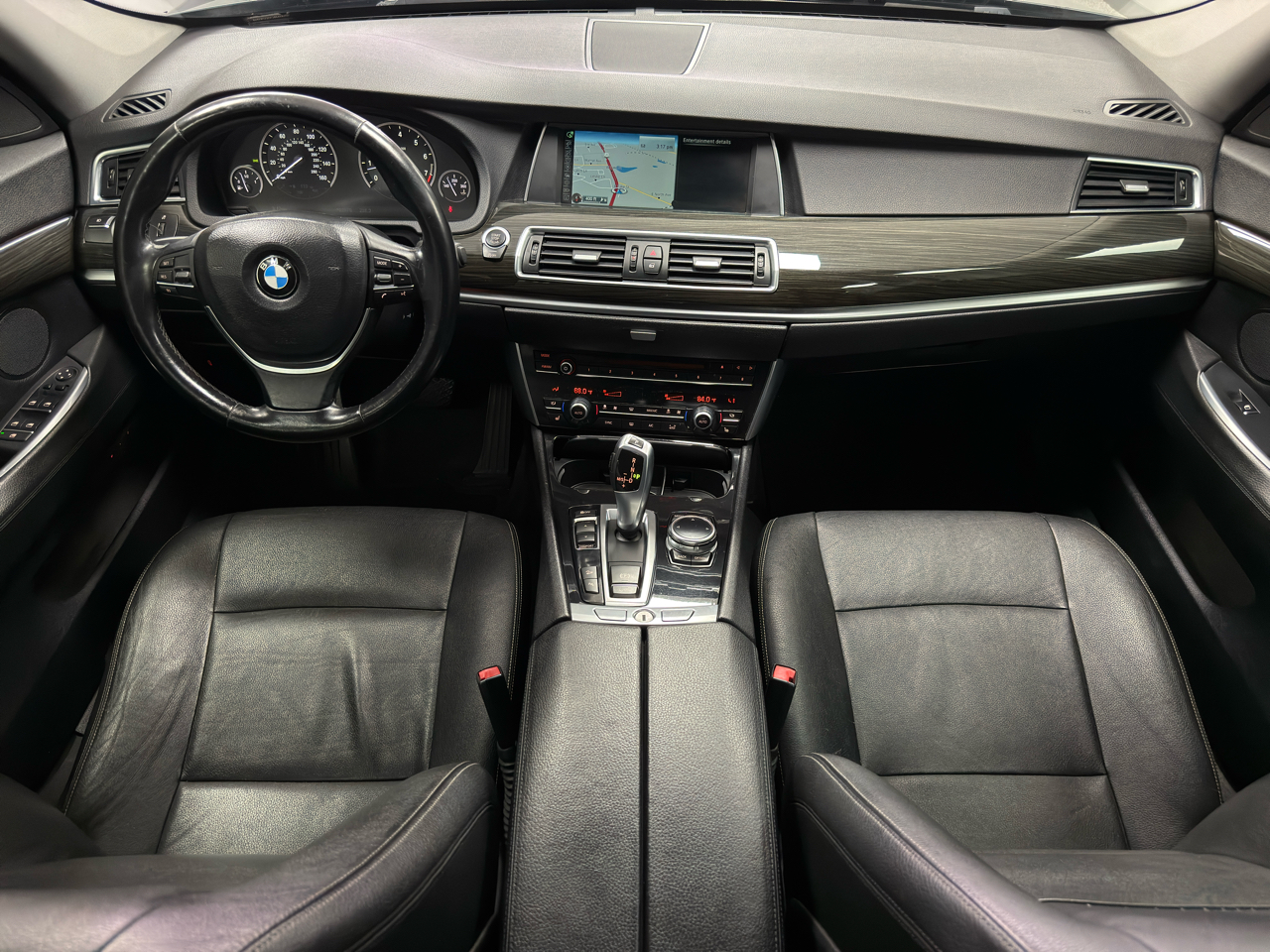 BMW 5-Series Gran Turismo 535xi GT 2014