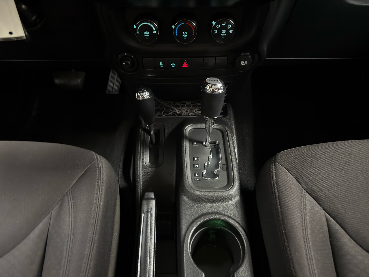 Jeep Wrangler 4WD 2dr Sport 2013