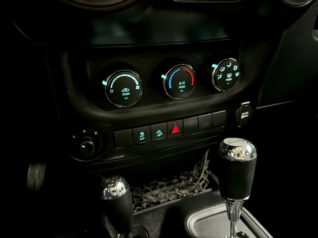 Jeep Wrangler 4WD 2dr Sport 2013