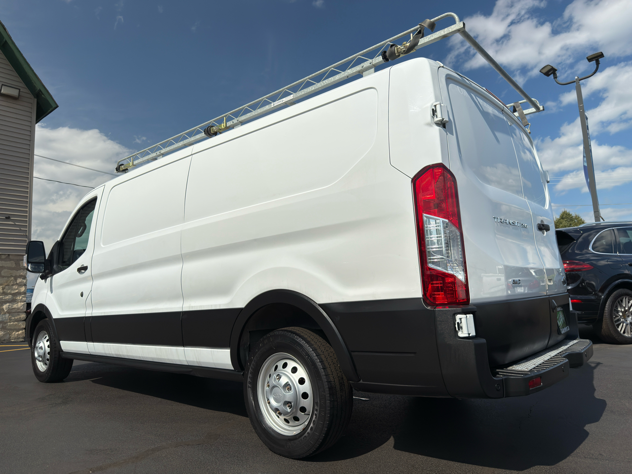 Ford Transit Cargo Van T-250 148" Low Rf 9070 GVWR AWD 2022