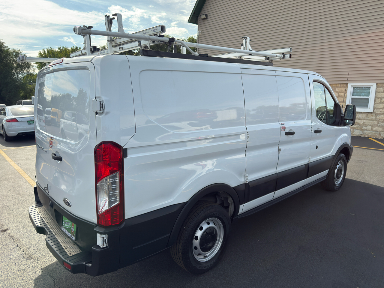 Ford Transit Van T-250 130" Low Rf 9000 GVWR Swing-Out RH Dr 2019