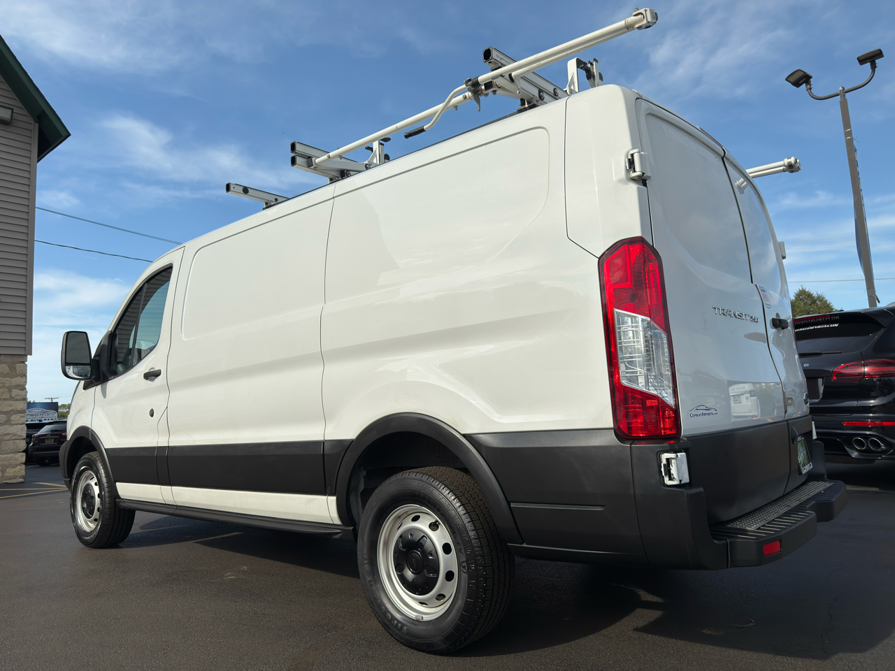 Ford Transit Van T-250 130" Low Rf 9000 GVWR Swing-Out RH Dr 2019