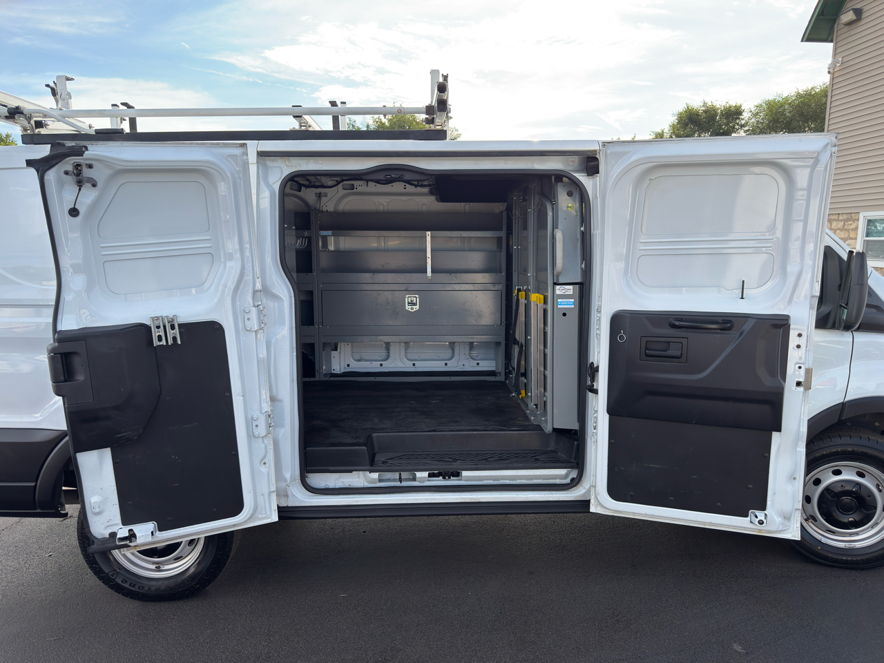 Ford Transit Van T-250 130" Low Rf 9000 GVWR Swing-Out RH Dr 2019