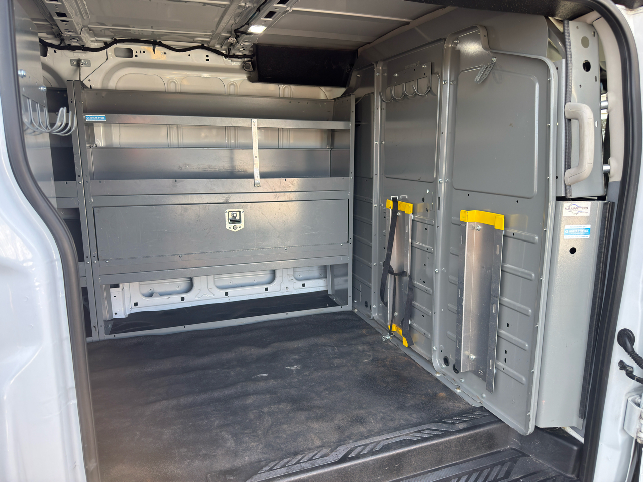 Ford Transit Van T-250 130" Low Rf 9000 GVWR Swing-Out RH Dr 2019