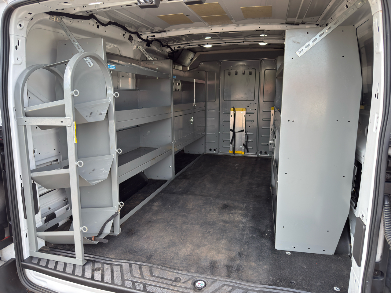 Ford Transit Van T-250 130" Low Rf 9000 GVWR Swing-Out RH Dr 2019