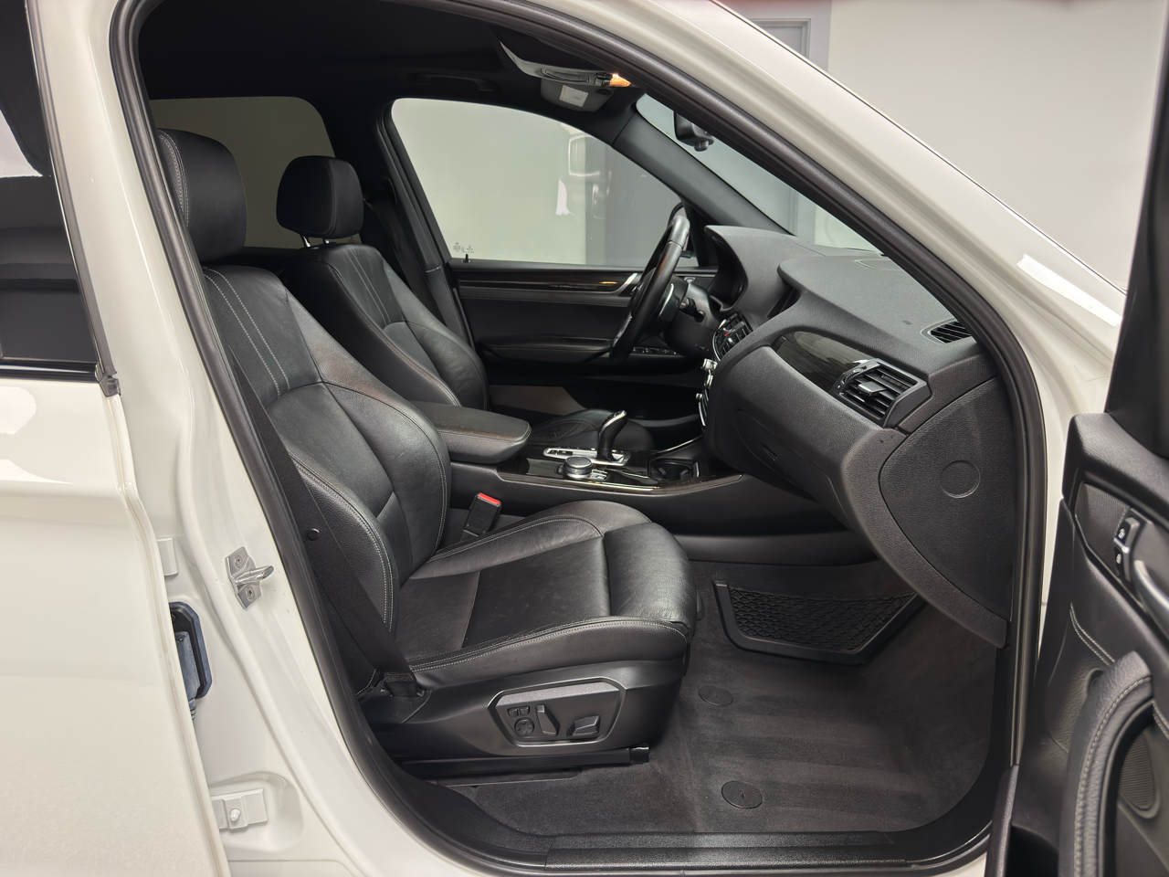 BMW X3 xDrive28i Sports Activity Vehicle 2017