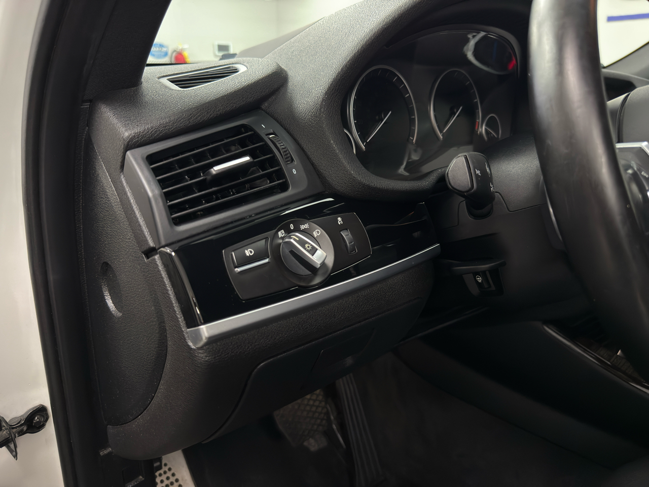 BMW X3 xDrive28i Sports Activity Vehicle 2017