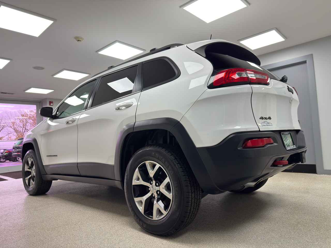 Jeep Cherokee 4WD 4dr Trailhawk 2016