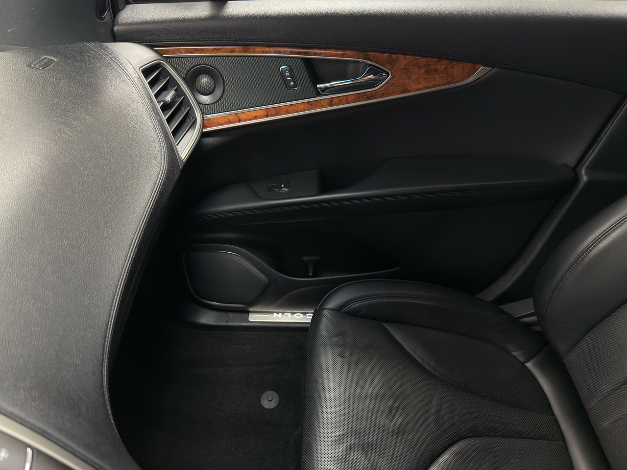 Lincoln Nautilus Reserve AWD 2019