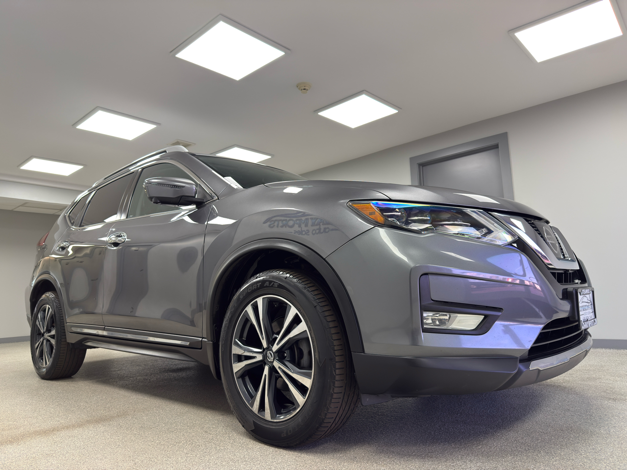 2017 Nissan Rogue SL photo 3