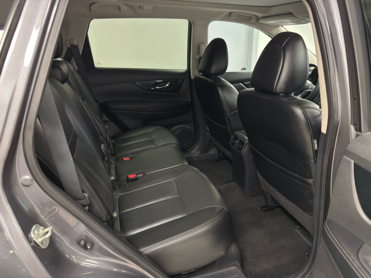 2017 Nissan Rogue SL photo 28