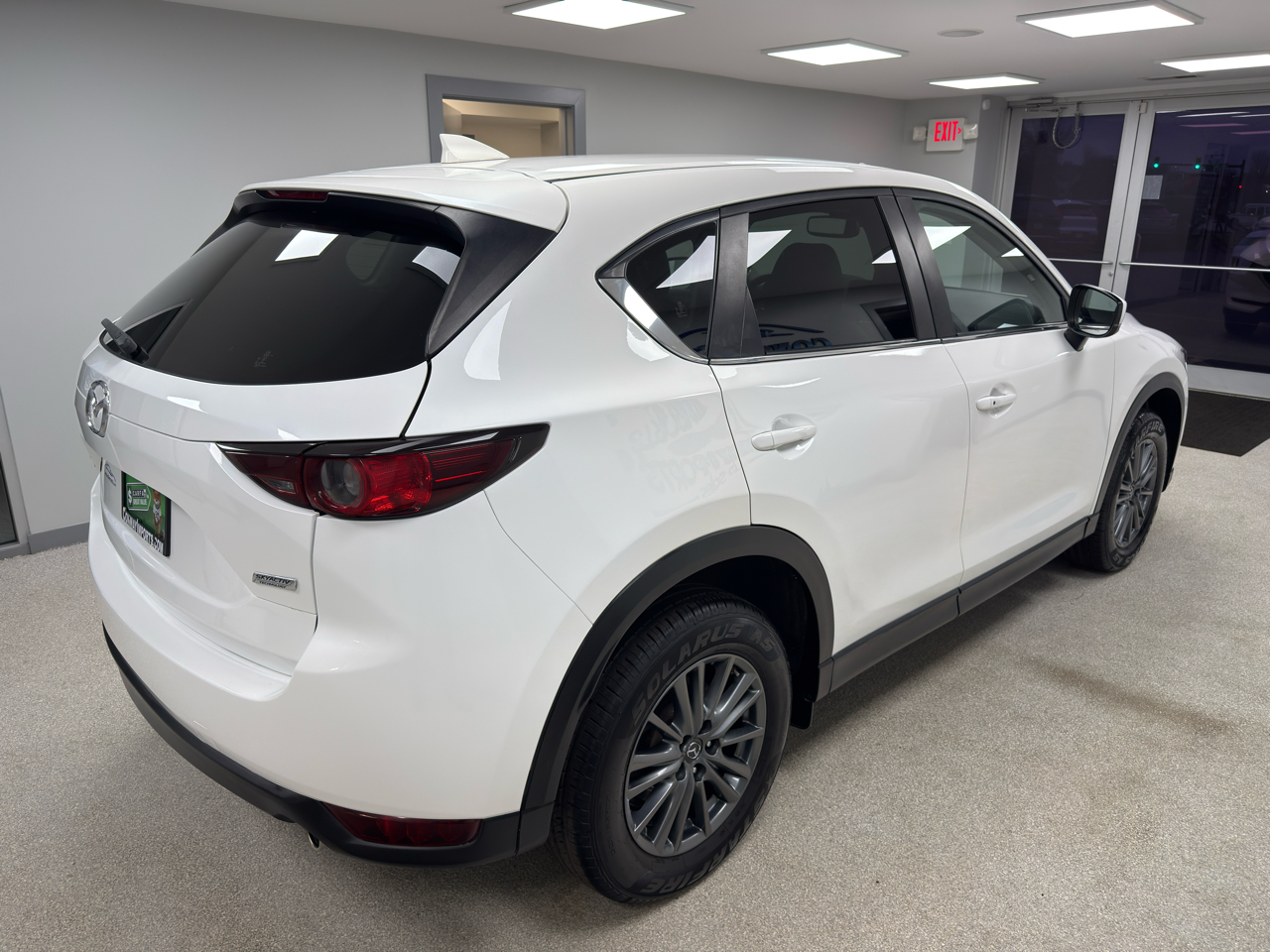 2017 Mazda CX-5 Touring photo 2