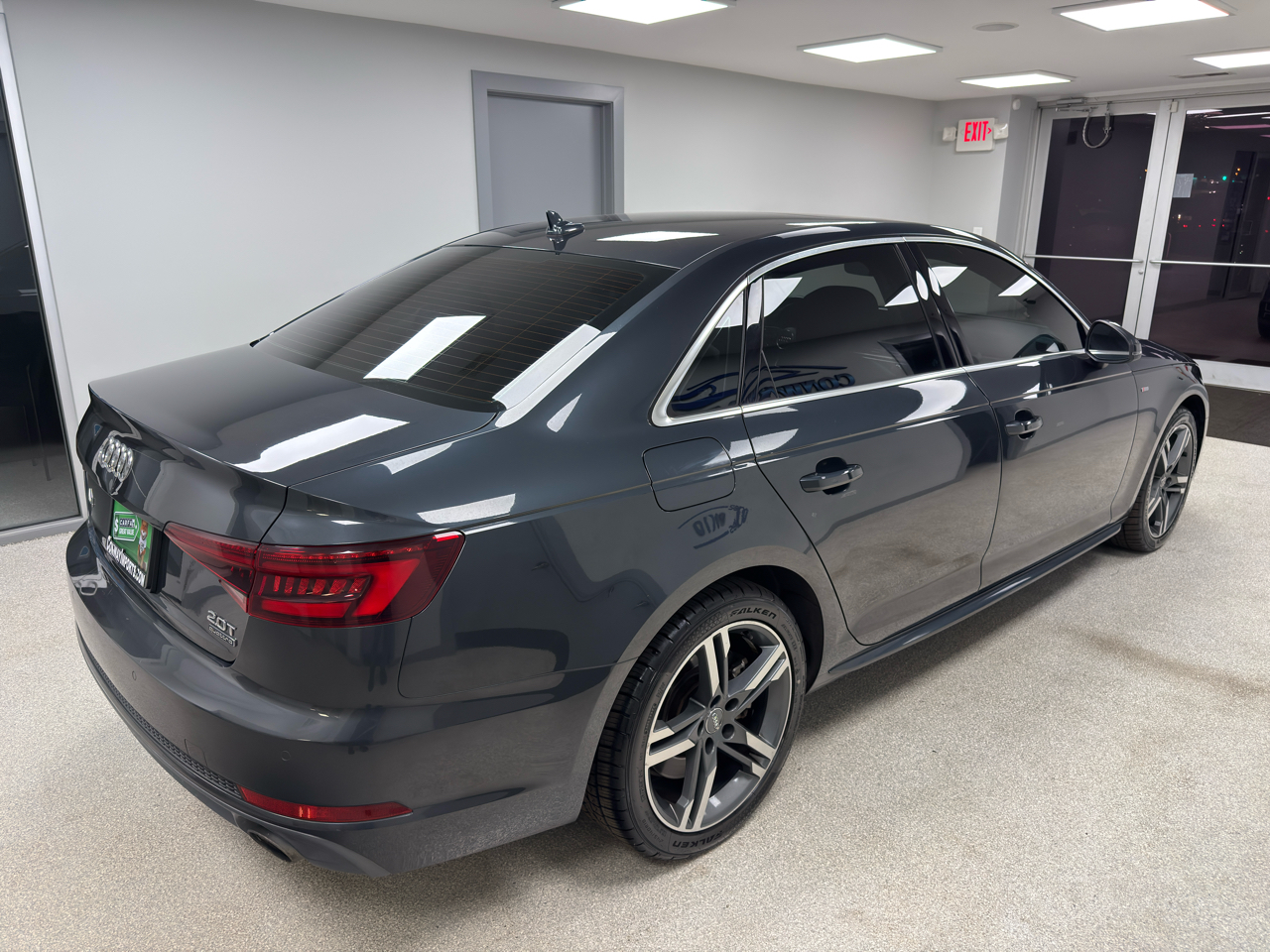 Audi A4 2.0T Premium Plus quattro Sedan 2018