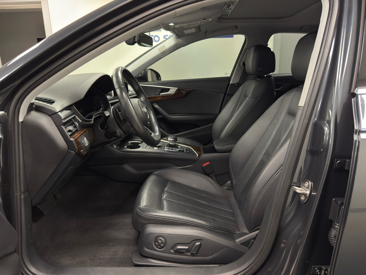 Audi A4 2.0T Premium Plus quattro Sedan 2018