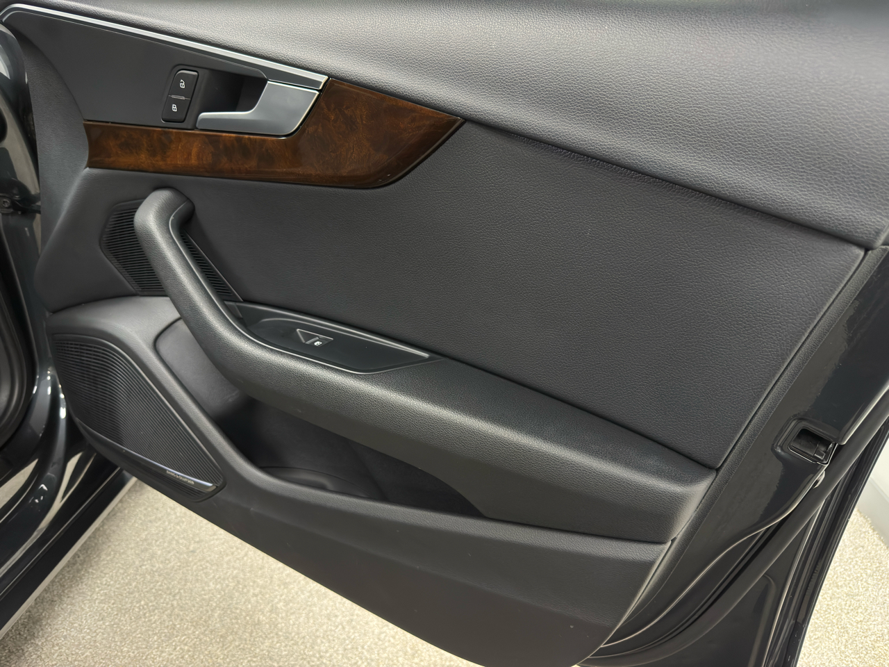 Audi A4 2.0T Premium Plus quattro Sedan 2018