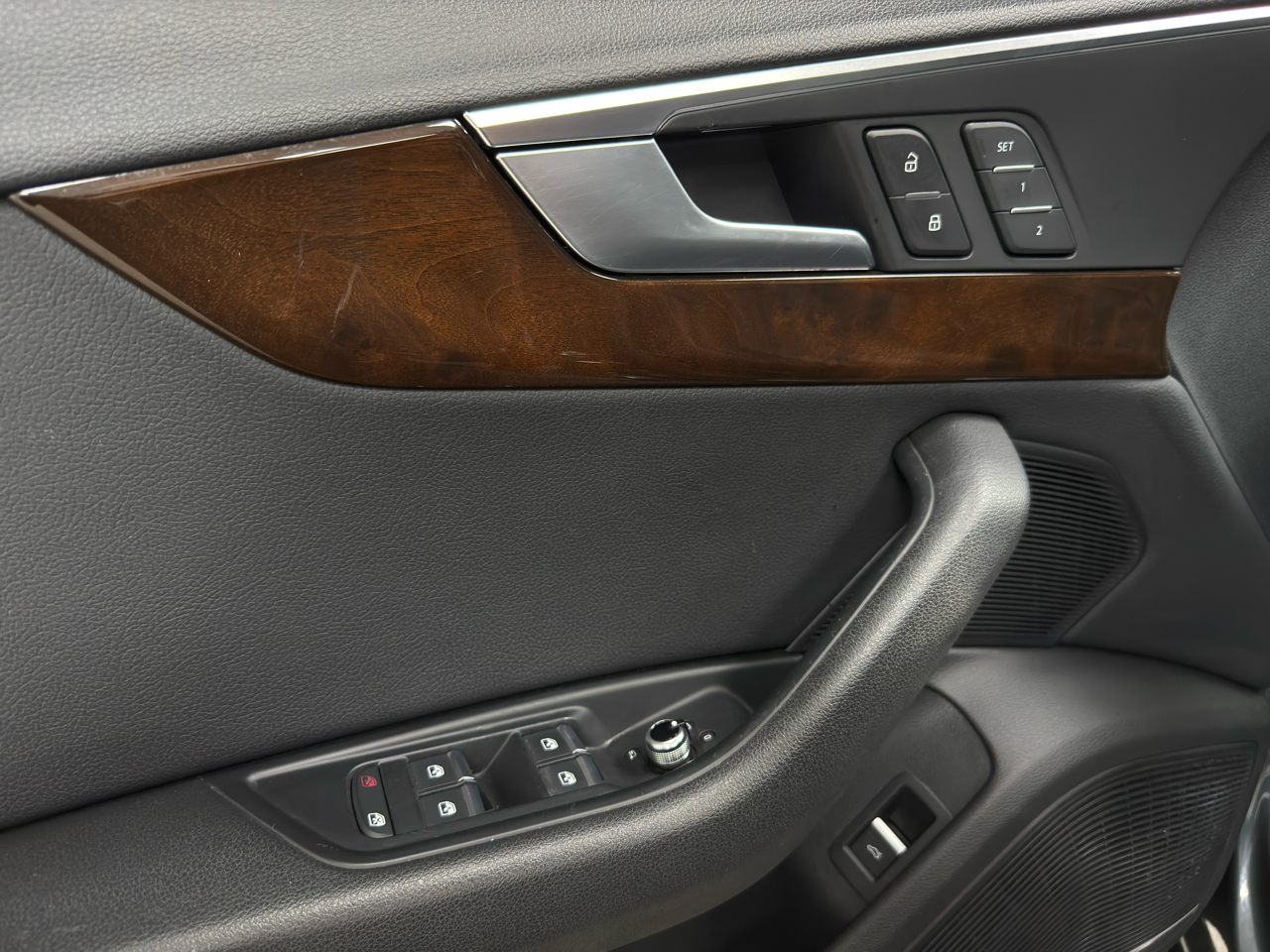 Audi A4 2.0T Premium Plus quattro Sedan 2018