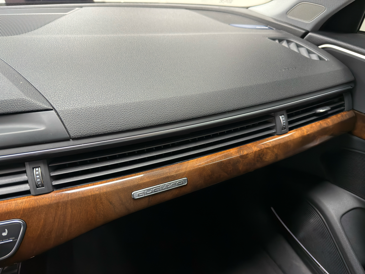 Audi A4 2.0T Premium Plus quattro Sedan 2018