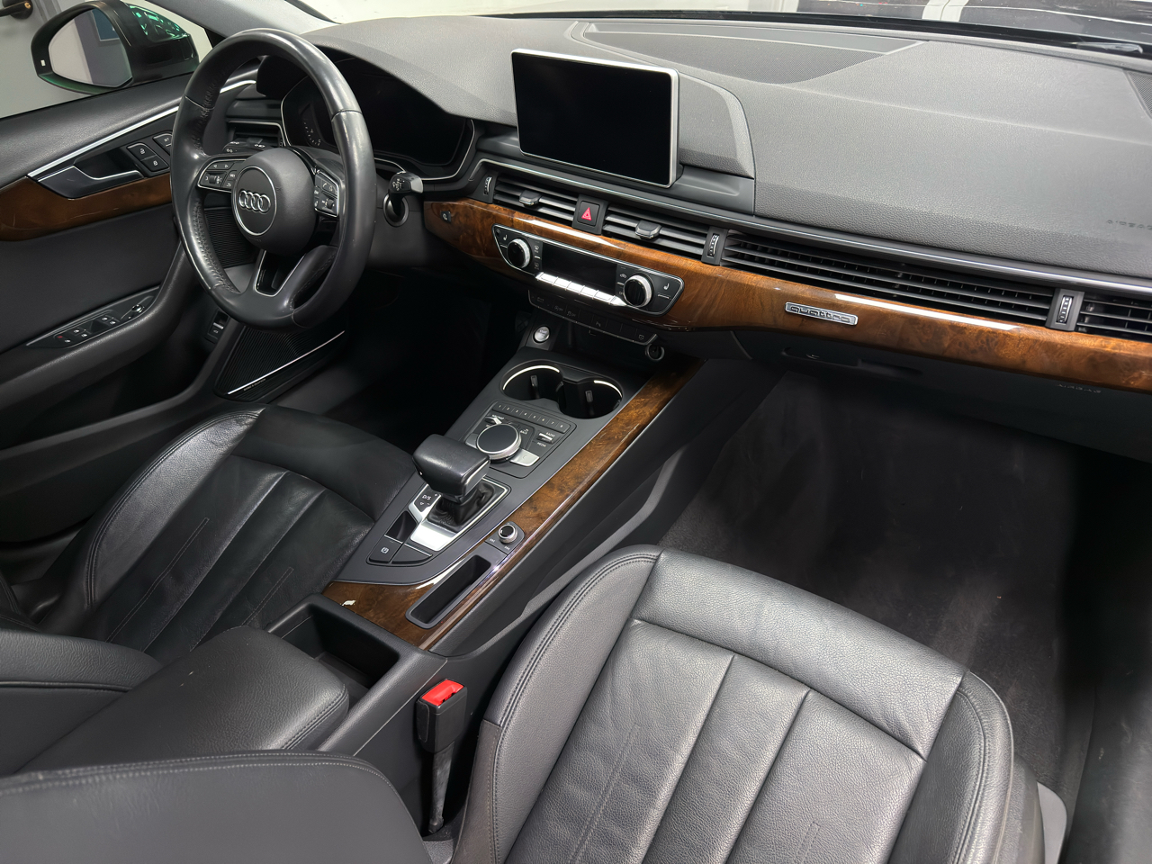 Audi A4 2.0T Premium Plus quattro Sedan 2018