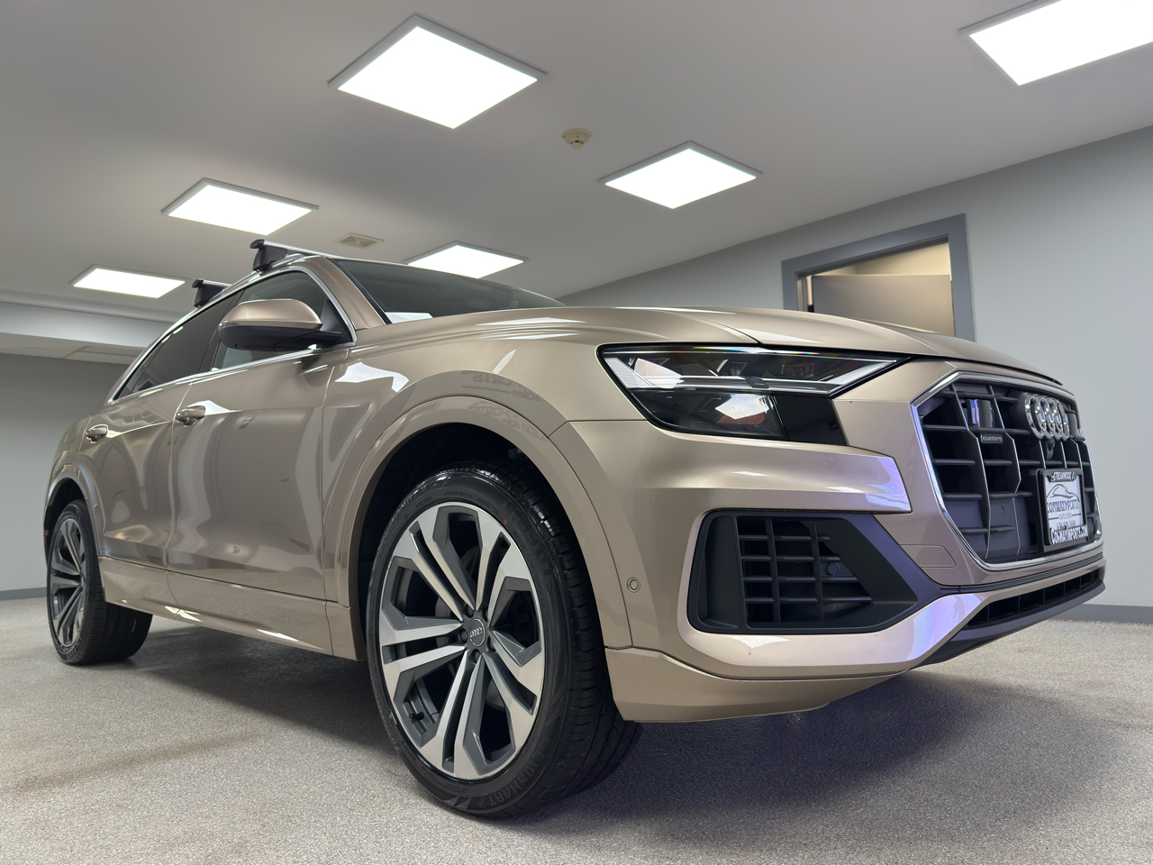Audi Q8 Premium Plus 55 TFSI quattro 2019