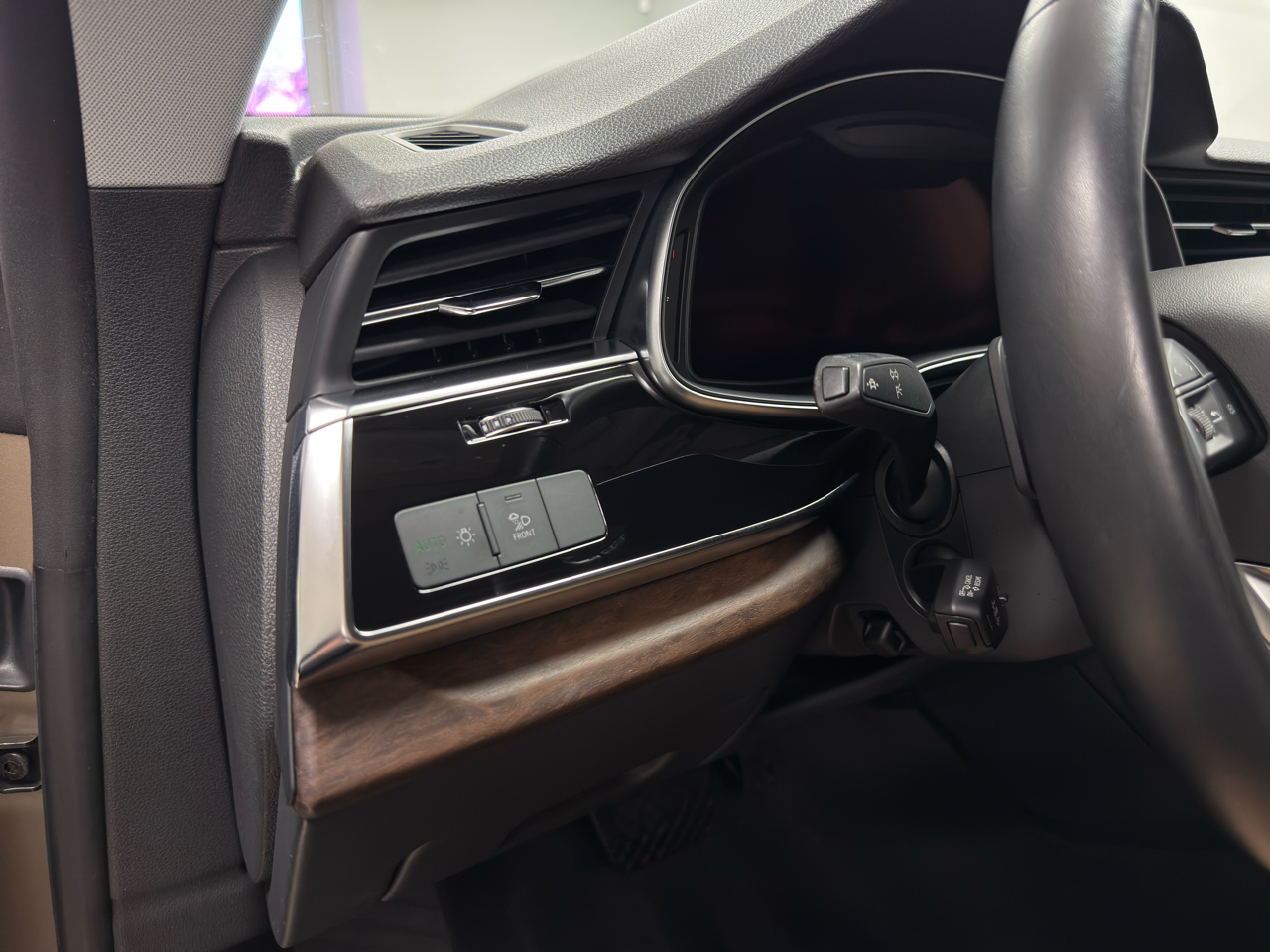 Audi Q8 Premium Plus 55 TFSI quattro 2019