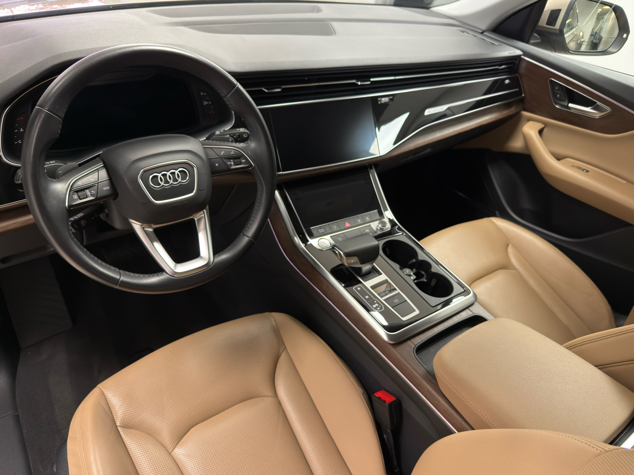 Audi Q8 Premium Plus 55 TFSI quattro 2019