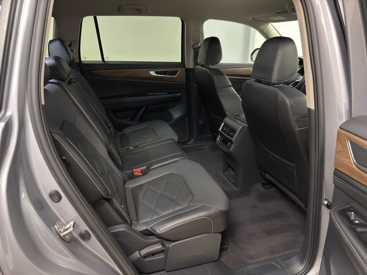 Volkswagen Atlas 2.0T SE 4MOTION 2024
