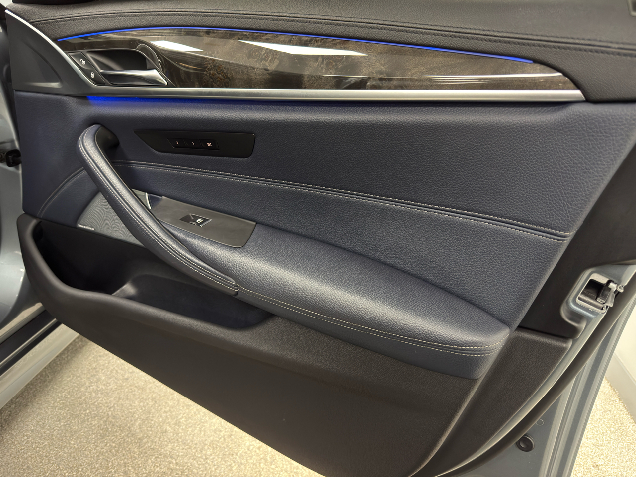 BMW 5 Series 540i xDrive Sedan 2017