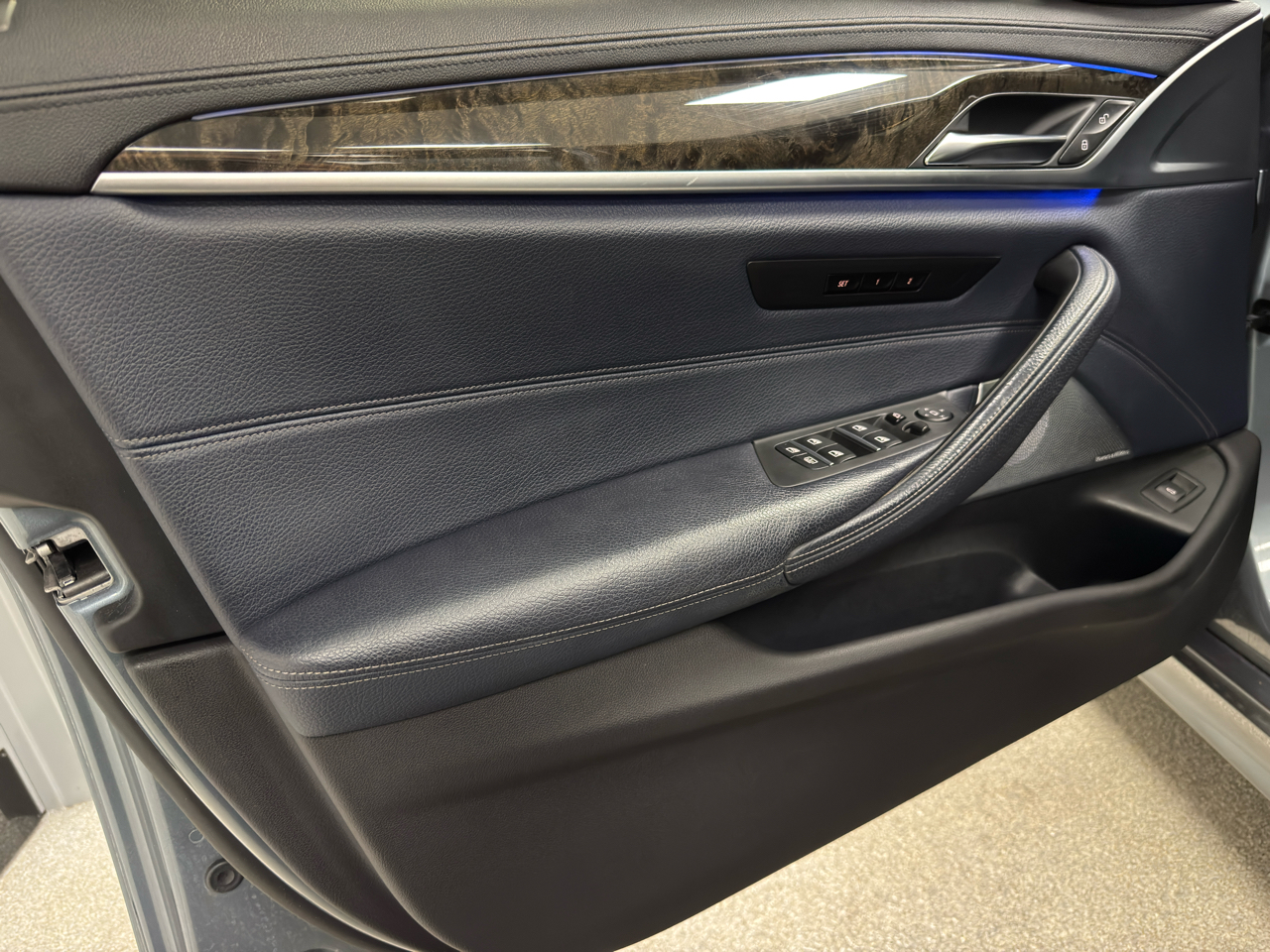 BMW 5 Series 540i xDrive Sedan 2017