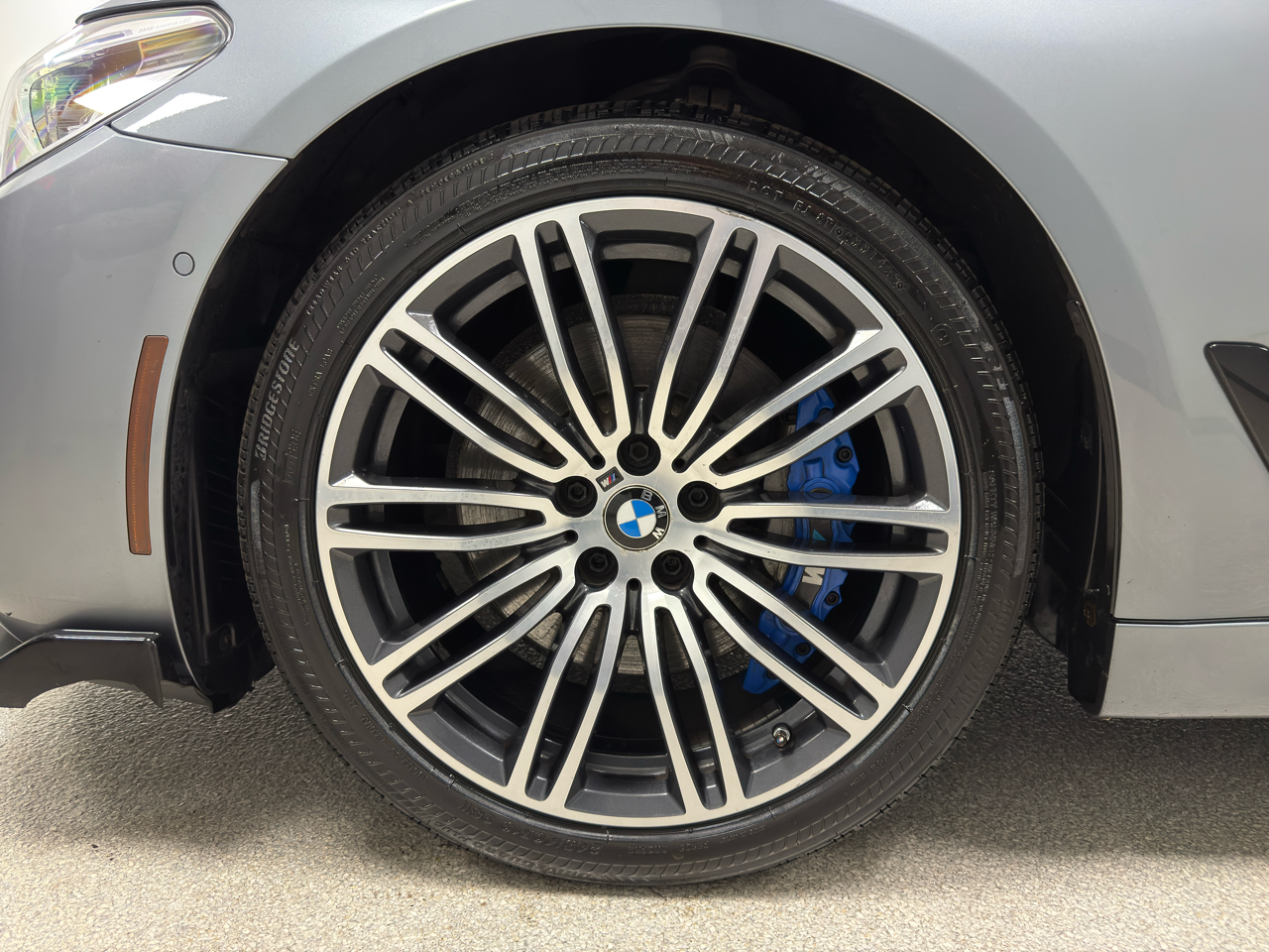 BMW 5 Series 540i xDrive Sedan 2017