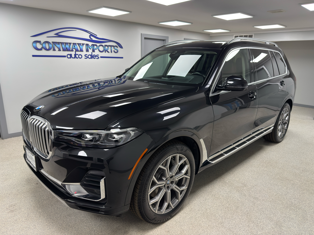 BMW X7 xDrive40i Sports Activity Vehicle 2021