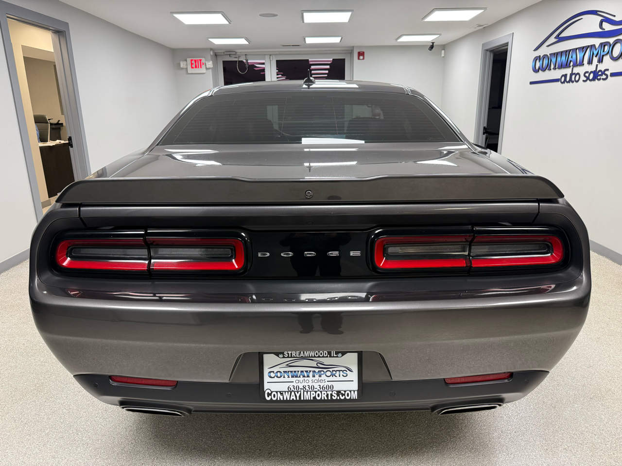 Dodge Challenger 2dr Cpe SXT Plus 2015