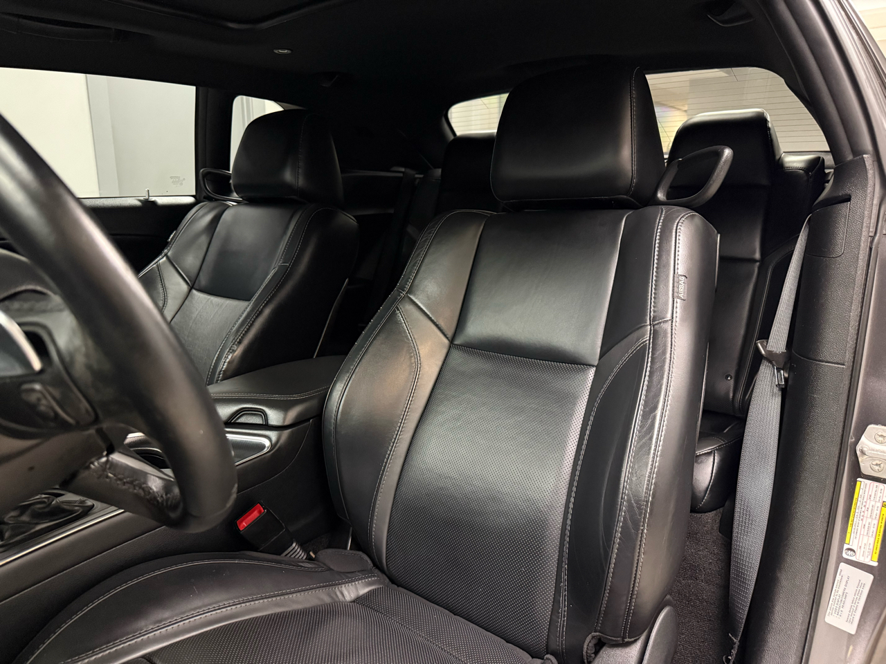 Dodge Challenger 2dr Cpe SXT Plus 2015