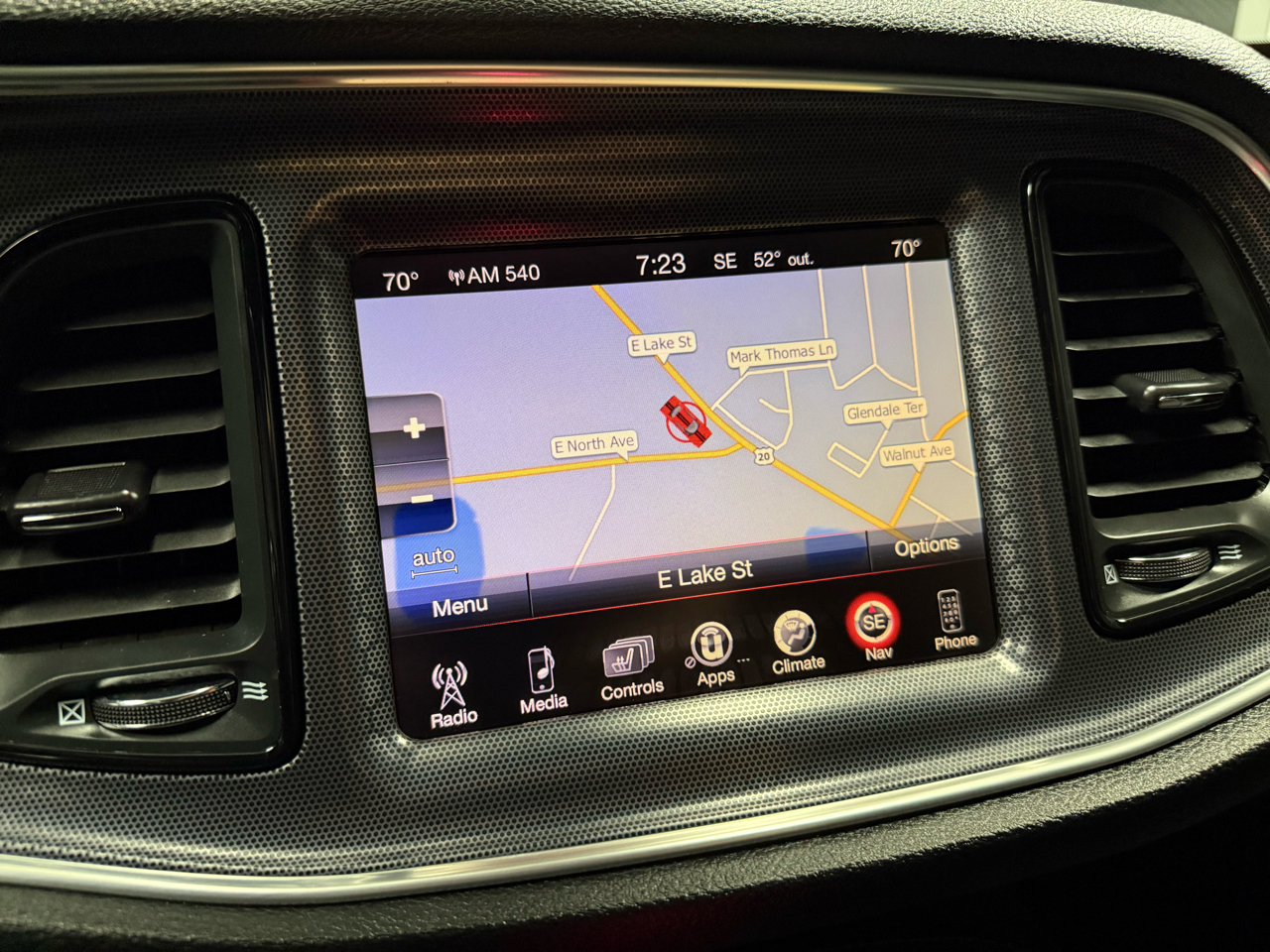 Dodge Challenger 2dr Cpe SXT Plus 2015