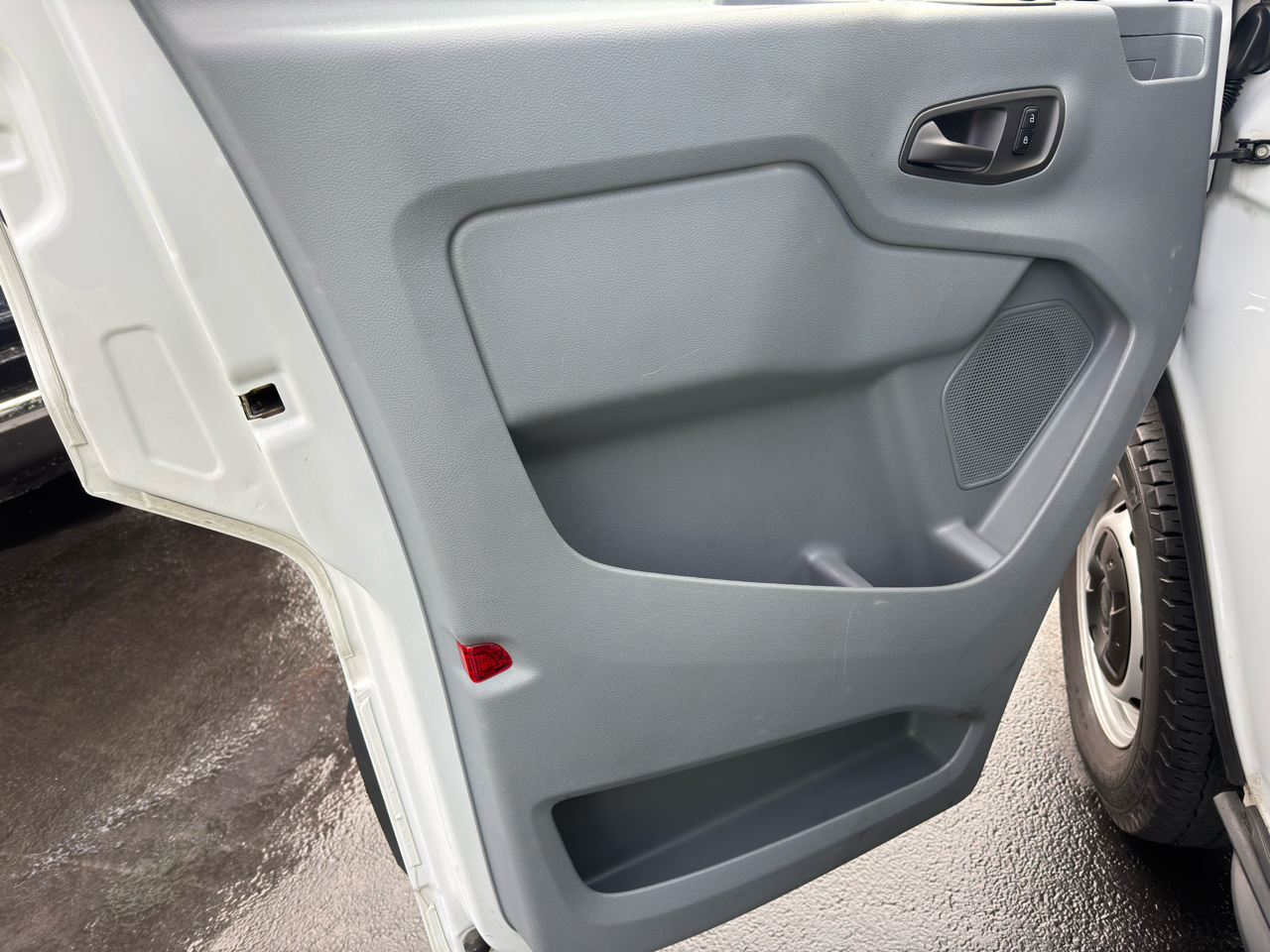 Ford Transit Van T-250 130" Low Rf 9000 GVWR Swing-Out RH Dr 2018