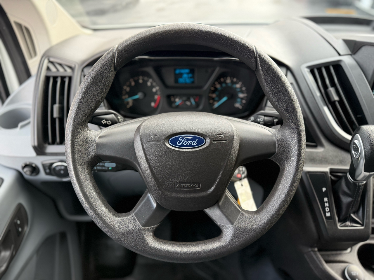 Ford Transit Van T-250 130" Low Rf 9000 GVWR Swing-Out RH Dr 2018