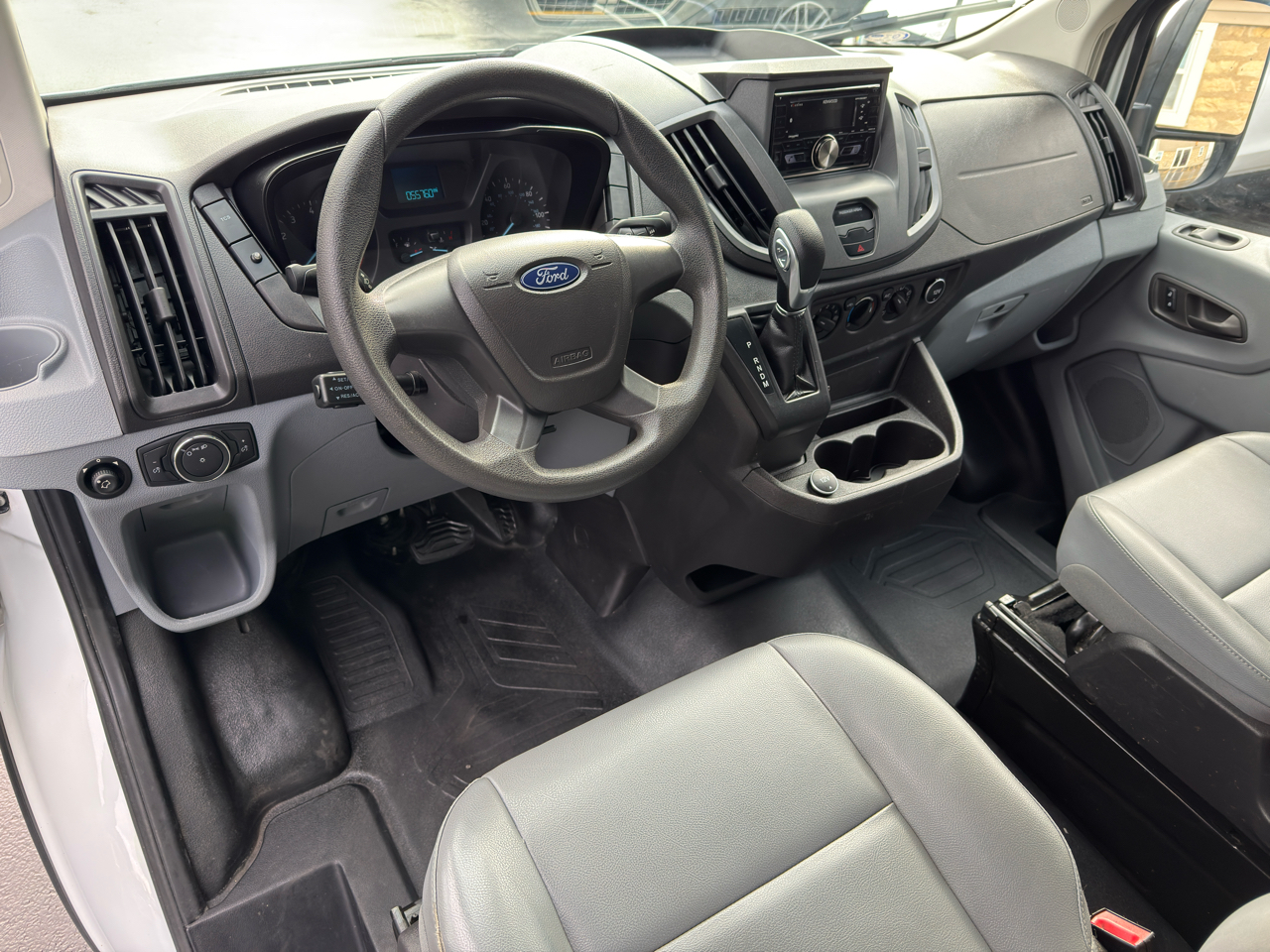 Ford Transit Van T-250 130" Low Rf 9000 GVWR Swing-Out RH Dr 2018